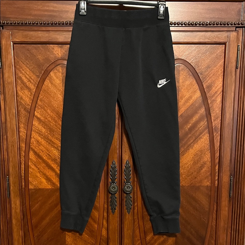 Nike Girl’s Black Sweatpants